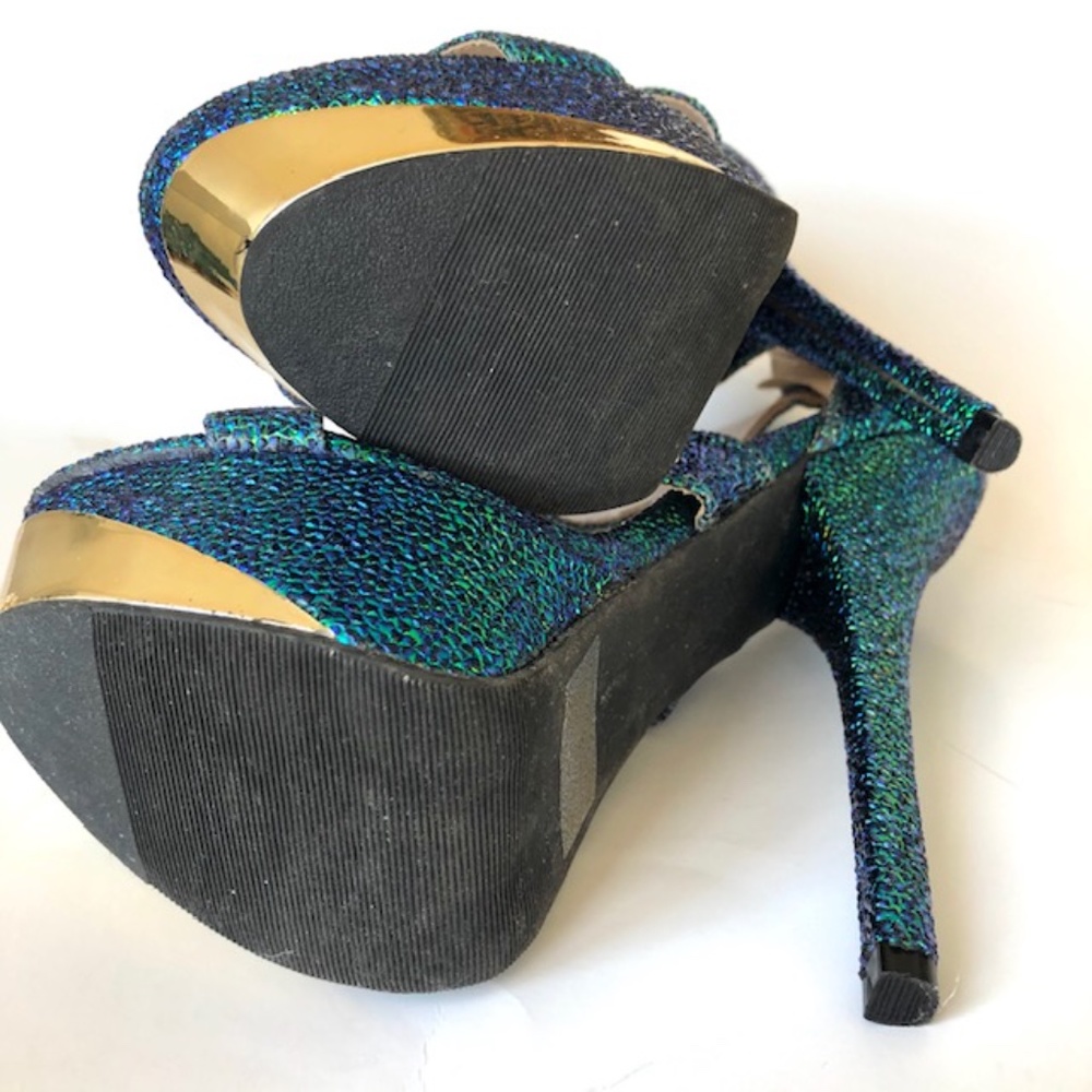 Qupid Iridescent Metallic Open Toe Plateform - image 7